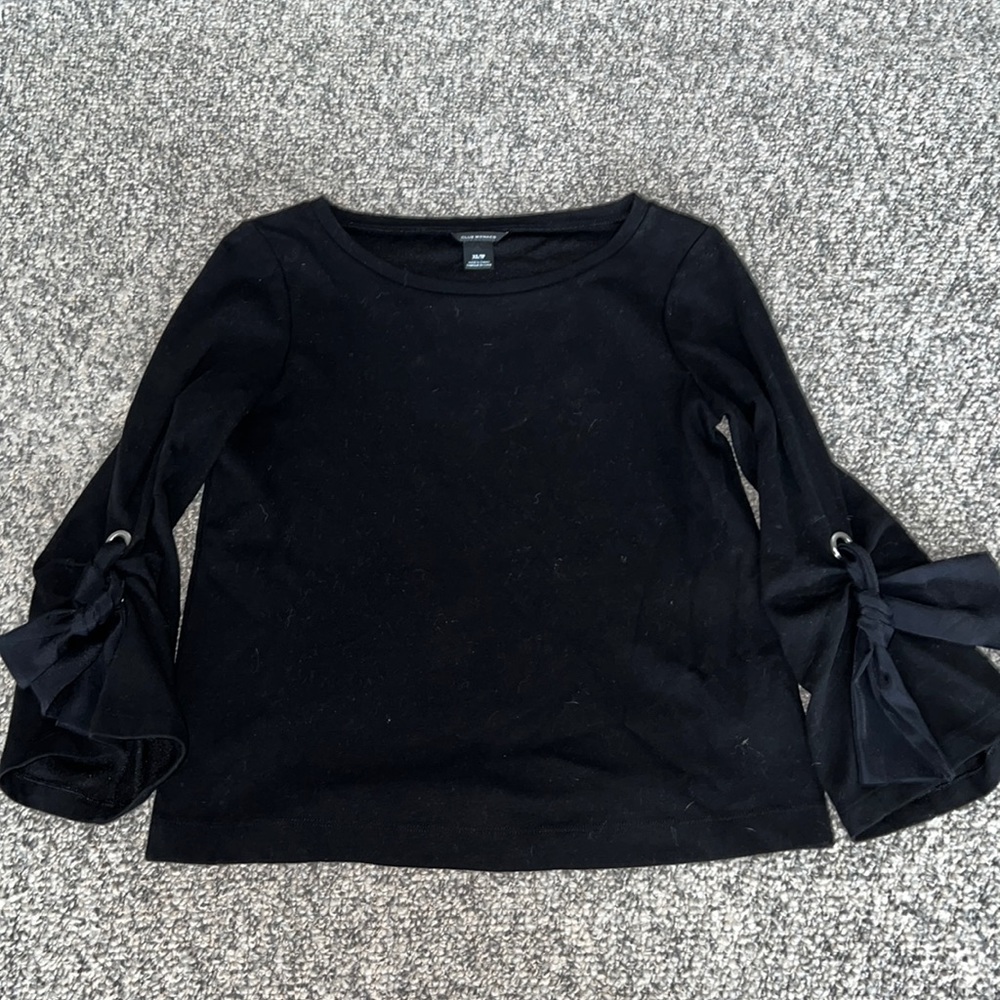Club Monaco - 3/4 Bell and Bow-Tied Sleeve Top